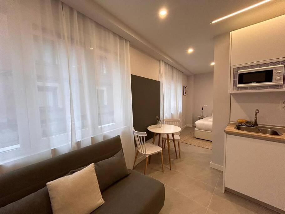 Cozy Studio In Tetuan - En 1/9 Madrid Eksteriør billede
